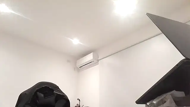 nicolaaaaas online show from 09.09.25