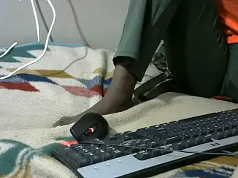 Snapshot of queen_sessely12 chatting on 02.18.25 queen sessely12 online show from 02.18.25