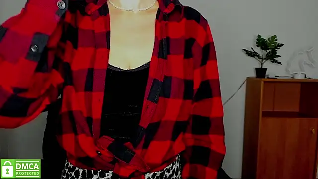 annakillianox online show from 10.02.25