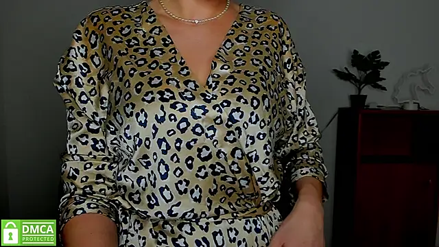 annakillianox online show from 10.05.25