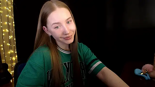 Snapshot of SindiWatsoon chatting on 02.04.26 SindiWatsoon online show from 02.04.26