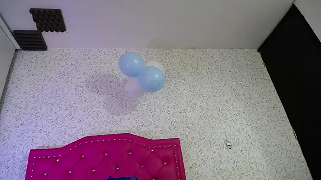 luly pink online show from 10.10.25