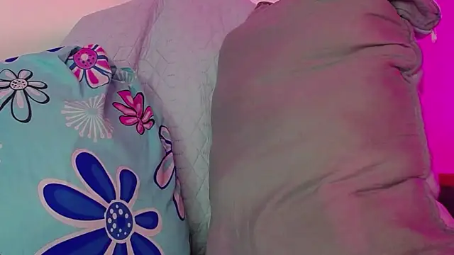 luly pink online show from 02.03.26