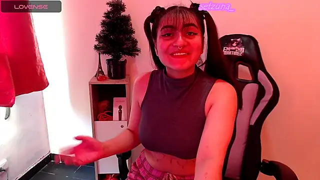 setzuna  online show from 12.08.24