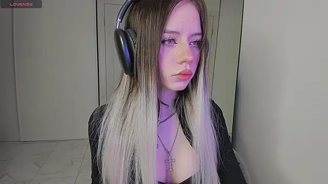 KellyBarton online show from 03.16.25