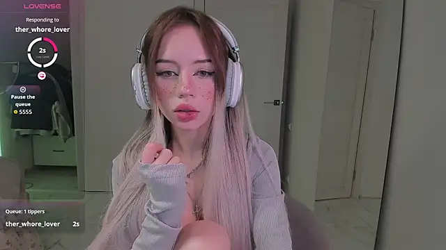 KellyBarton online show from 10.29.25