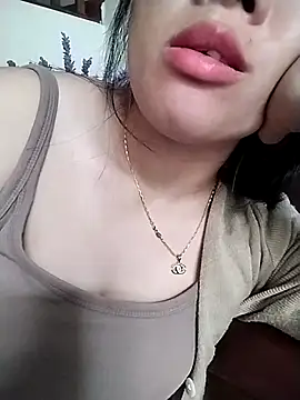 Snapshot of Lady-big91 chatting on 10.29.25 Lady-big91 online show from 10.29.25