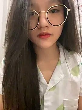 Krixxi22 online show from 12.11.24