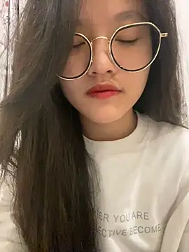 Krixxi22 online show from 12.19.24