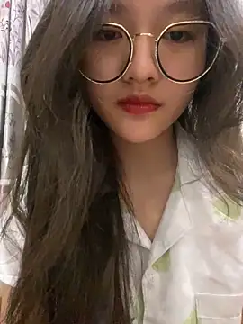 Krixxi22 online show from 03.19.25