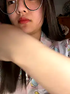 Krixxi22 online show from 12.02.25