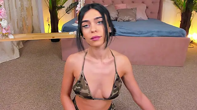 Snapshot of JassyeJoy chatting on 12.17.24 JassyeJoy online show from 12.17.24