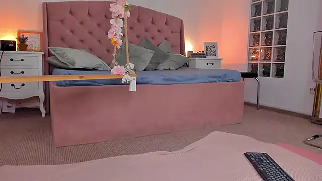 Snapshot of JassyeJoy chatting on 10.31.25 JassyeJoy online show from 10.31.25