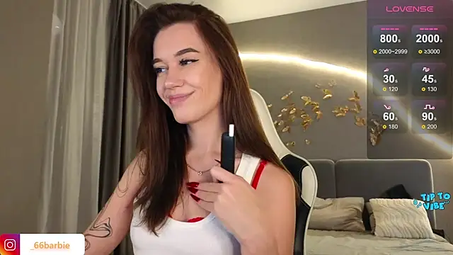 Snapshot of BBabyShark chatting on 09.22.25 BBabyShark online show from 09.22.25