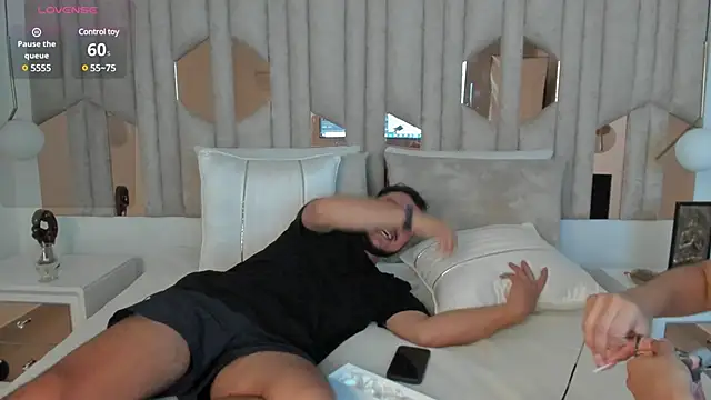 Snapshot of 1m_valery chatting on 02.05.25 1m valery online show from 02.05.25