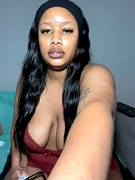 MimiCurves online show from 10.11.25