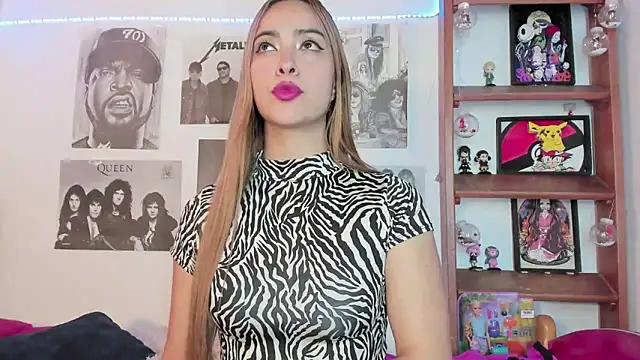 Snapshot of Meowlody chatting on 03.01.25 Meowlody online show from 03.01.25