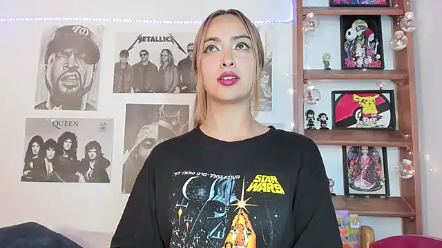 Snapshot of Meowlody chatting on 03.22.25 Meowlody online show from 03.22.25