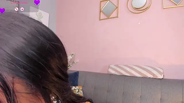 Snapshot of zaraadoll chatting on 01.15.25 zaraadoll online show from 01.15.25