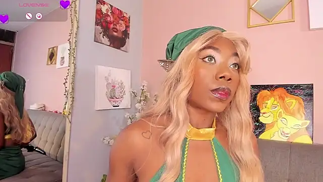 Snapshot of zaraadoll chatting on 03.17.25 zaraadoll online show from 03.17.25