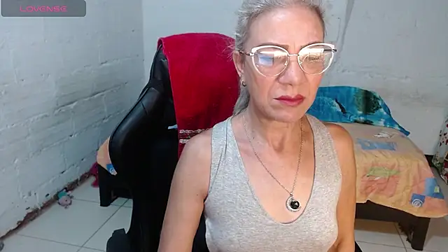 Giorgia xue53 online show from 12.27.24