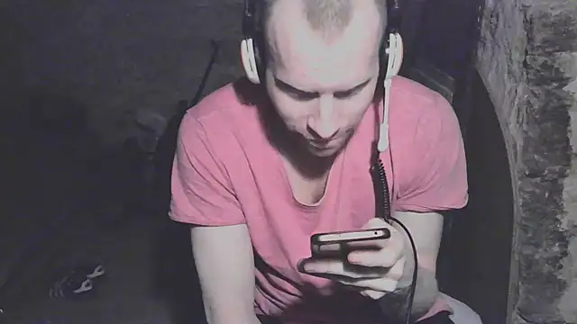 Snapshot of GoodSeksLove chatting on 03.08.25 GoodSeksLove online show from 03.08.25