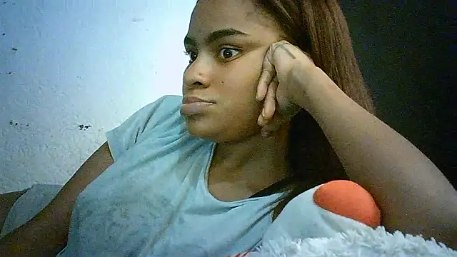 Snapshot of Bellabeltrann chatting on 09.13.25 Bellabeltrann online show from 09.13.25