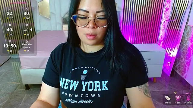 Snapshot of martinna_tay chatting on 07.06.26 martinna tay online show from 07.06.26