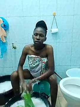 Snapshot of LOVELY-2BERRY chatting on 02.22.26 LOVELY-2BERRY online show from 02.22.26