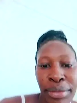 Snapshot of LOVELY-2BERRY chatting on 04.03.26 LOVELY-2BERRY online show from 04.03.26