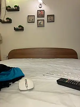 Snapshot of MAGIC_MATES chatting on 02.25.26 MAGIC MATES online show from 02.25.26