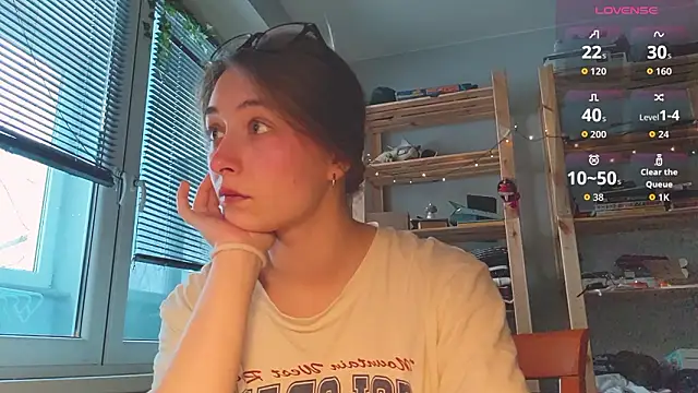 Snapshot of monlight__dana chatting on 02.06.26 monlight dana online show from 02.06.26