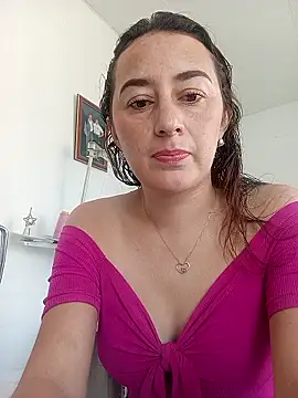 Snapshot of anita15love chatting on 02.14.26 anita15love online show from 02.14.26