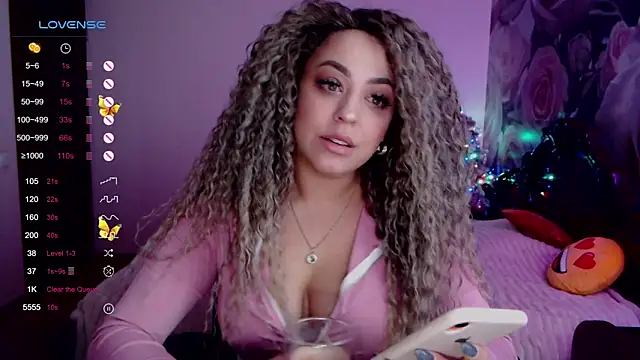 Snapshot of _Just_a_queen_3 chatting on 12.14.24 Just a queen 3 online show from 12.14.24