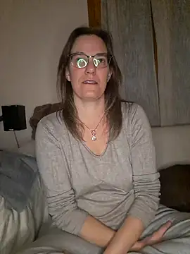 SpiceLea online show from 12.17.24