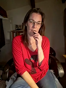 SpiceLea online show from 01.05.25