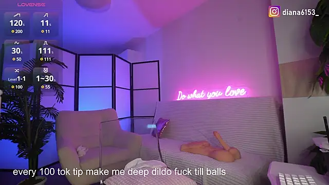 Snapshot of Bestie_Online chatting on 12.17.24 Bestie Online online show from 12.17.24