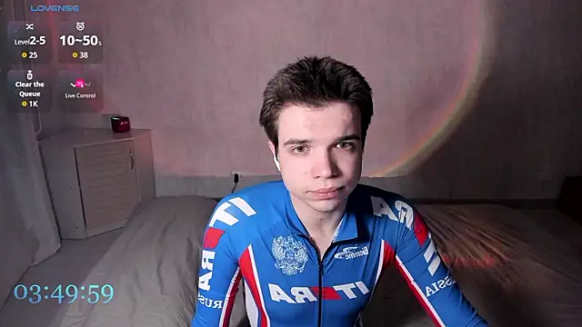 Snapshot of tailer_ chatting on 03.14.26 tailer online show from 03.14.26