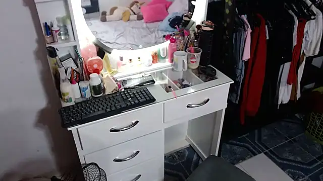 kiara milf  online show from 05.27.26