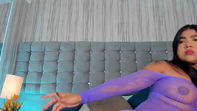 Poacahontasfg online show from 10.27.25