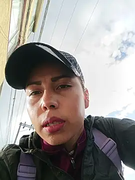  andrea30 online show from 10.14.25