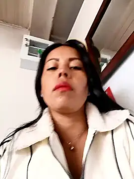  andrea30 online show from 11.21.25