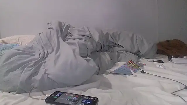 Snapshot of deepinnnnn chatting on 09.27.25 deepinnnnn online show from 09.27.25