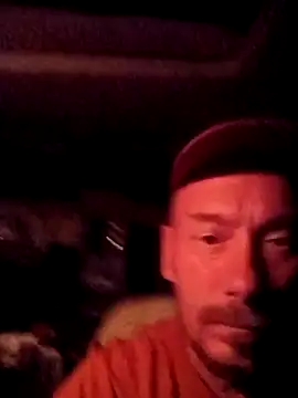 Snapshot of deepinnnnn chatting on 11.19.25 deepinnnnn online show from 11.19.25