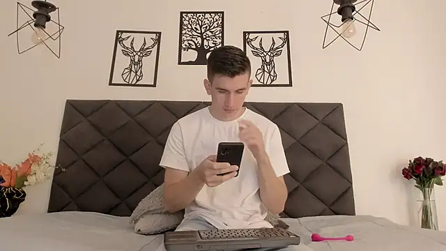 MikaelSlow online show from 01.29.25