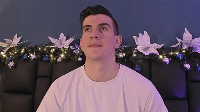 MikaelSlow online show from 12.21.25