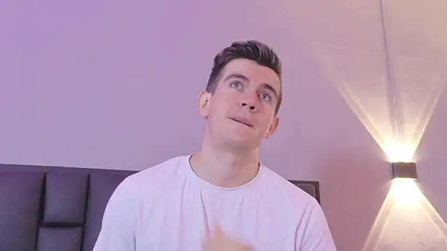 MikaelSlow online show from 04.21.26