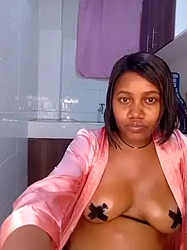 SquirtQueen222 online show from 12.04.24