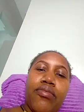 SquirtQueen222 online show from 12.09.24