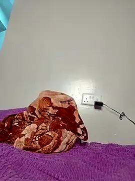 SquirtQueen222 online show from 12.22.24